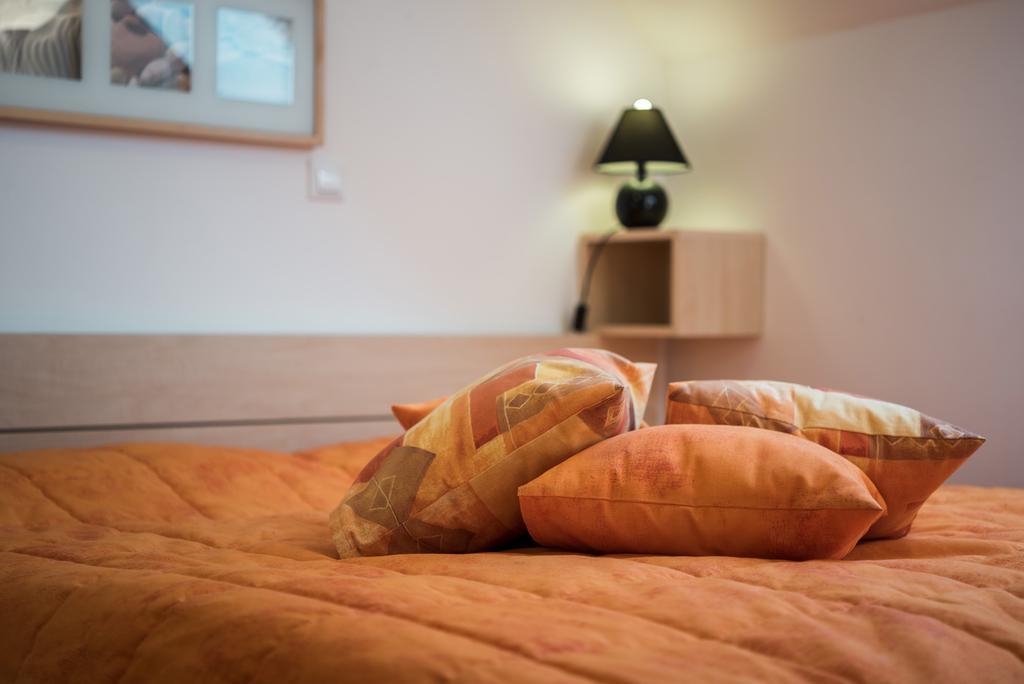Apartments مورفسكه تيبليتسه الغرفة الصورة