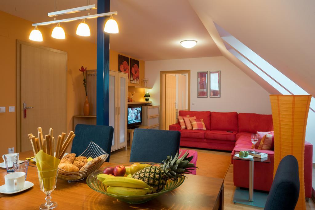 Apartments مورفسكه تيبليتسه الغرفة الصورة