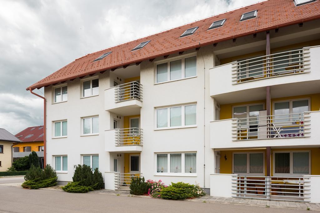 Apartments مورفسكه تيبليتسه المظهر الخارجي الصورة